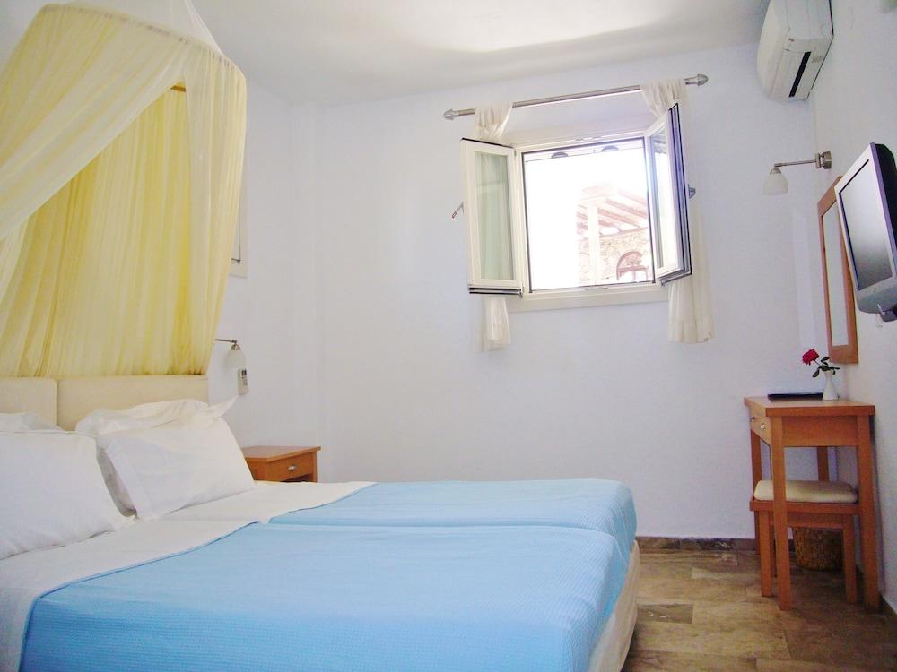Aparthotel Zephyros 3*